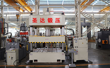 如何選擇定制200噸四柱液壓機？